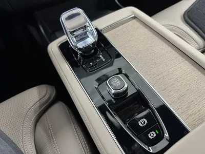 Volvo XC90 2026, 2632 км, за 84000000 KRW - фото 9