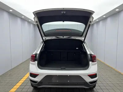 Volkswagen T-Roc 2023, 37000 км, за 99800 CNY - фото 19