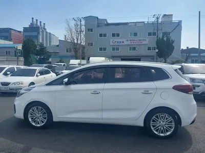 Kia Carens 2018, 152264 км, за 7600000 KRW