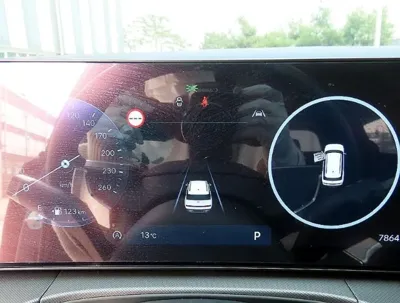 Hyundai Santafe 2024, 7862 км, за 31380000 KRW - фото 9