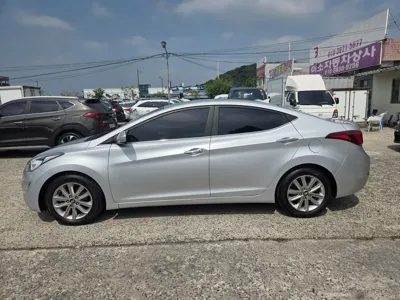 Hyundai Avante 2015, 114006 км, за 6500000 KRW