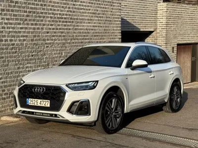 Audi Q5 · 2021 год