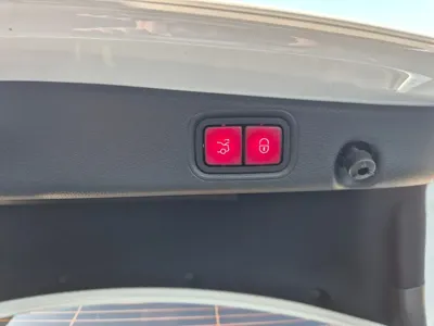 Mercedes-Benz E-Class 2019, 124851 км, за 23000000 KRW - фото 20