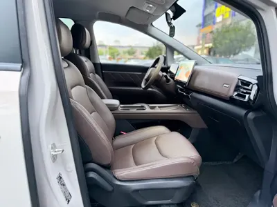 Wuling 星光730新能源 2025, 4000 км, за 96800 CNY - фото 8