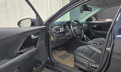 Kia Niro 2018, 152939 км, за 10900000 KRW - фото 10