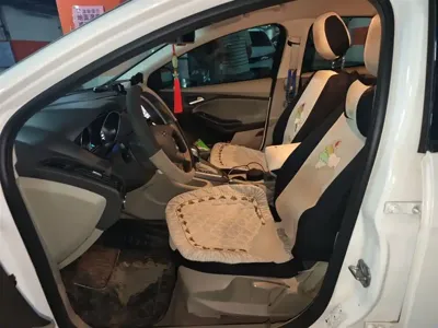 Ford Focus 2015, 71200 км, за 21600 CNY - фото 11