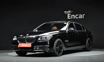 BMW 7-Series · 2015 год