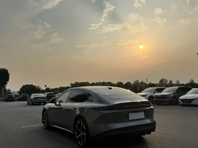 Nio ET5 2022, 65000 км, за 109800 CNY - фото 8