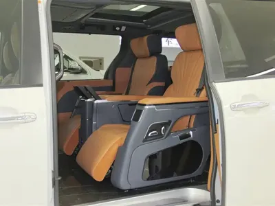 Toyota Sienna 2018, 101000 км, за 175000 CNY - фото 8