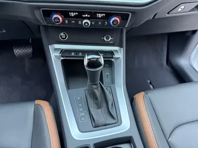 Audi Q3 2021, 14000 км, за 153800 CNY - фото 10