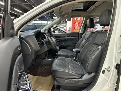 Mitsubishi Outlander 2022, 56000 км, за 83000 CNY - фото 25