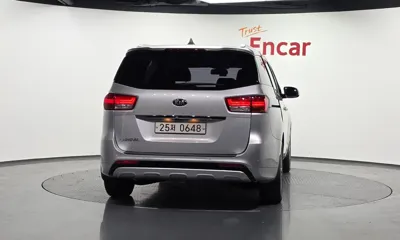 Kia Canival 2017, 185363 км, за 7600000 KRW