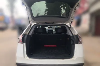 Luxgen U6 SUV 2015, 53900 км, за 20451.91 CNY - фото 20