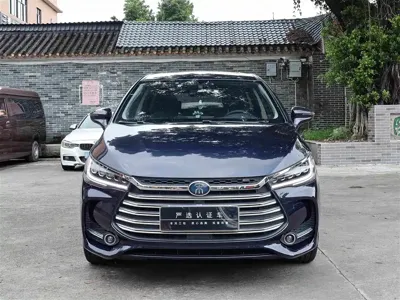 BYD MAX New Energy 2019, 25000 км, за 39800 CNY