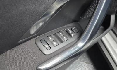 Peugeot 2008 2016, 64863 км, за 5900000 KRW - фото 14