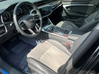 Audi A6L 2023, 90000 км, за 248000 CNY