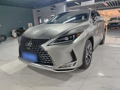 Lexus RX · 2020 год