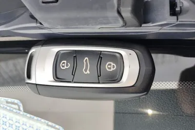Geely Auto Vision 2018, 96800 км, за 33208.08 CNY - фото 31