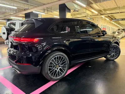 Porsche Cayenne 2021, 7000 км, за 103500000 KRW