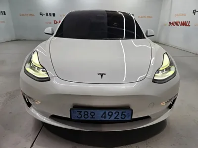 Tesla Model 3 · 2022 год