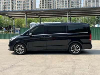 Mercedes-Benz V-Class 2022, 100000 км, за 199800 CNY