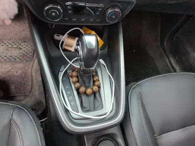 Ford Escort 2015, 89500 км, за 25981.84 CNY - фото 15