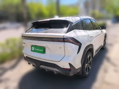 Geely Galaxy L7 2023, 31200 км, за 91799.58 CNY