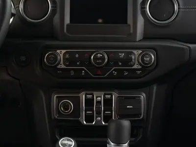 Jeep Wrangler 2018, 35000 км, за 198000 CNY - фото 7
