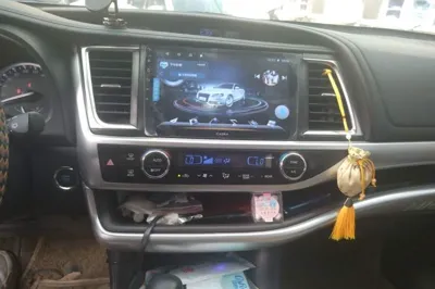 Toyota Highlander 2017, 79800 км, за 103005.74 CNY - фото 13