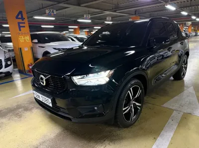 Volvo XC40 · 2019 год