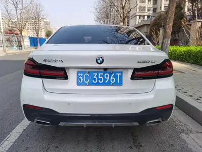 BMW 5 Series 2023, 28000 км, за 236900 CNY - фото 4