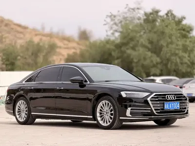 Audi A8 2021, 70000 км, за 349000 CNY