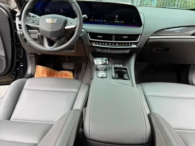 Cadillac CT5 2025, 30000 км, за 173800 CNY - фото 31