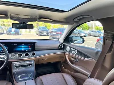 Mercedes-Benz E-Class 2022, 51000 км, за 239800 CNY - фото 8