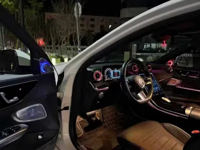 Mercedes-Benz C-Class 2023, 30000 км, за 175000 CNY