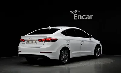 Hyundai Avante 2018, 71561 км, за 11000000 KRW