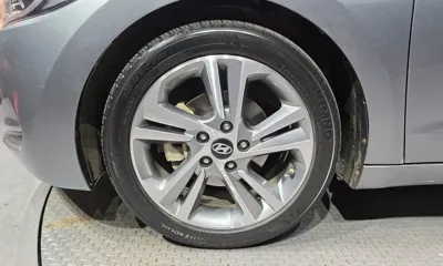 Hyundai Avante 2018, 75929 км, за 10500000 KRW - фото 5