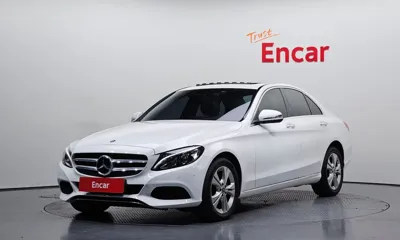 Mercedes-Benz C-Class · 2018 год