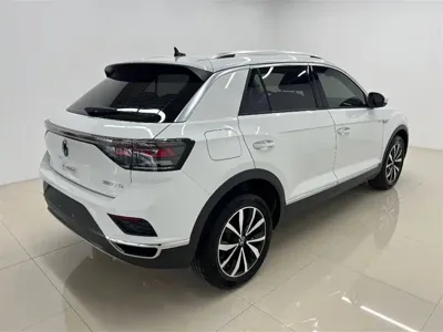 Volkswagen T-Roc 2024, 20000 км, за 122800 CNY