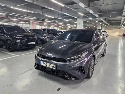 Kia K3 · 2022 год