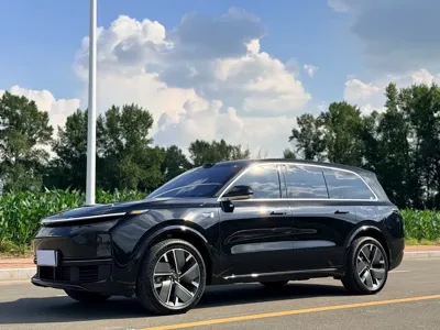 Li Auto Li L9 · 2025 год