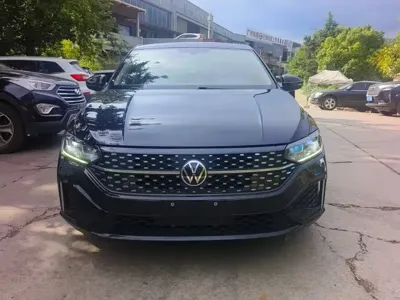 Volkswagen Lavida 2022, 50000 км, за 61000 CNY