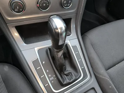 Volkswagen Golf 2016, 34400 км, за 56838 CNY - фото 11