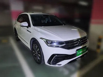 Volkswagen Tiguan L 2022, 100100 км, за 106802.9 CNY