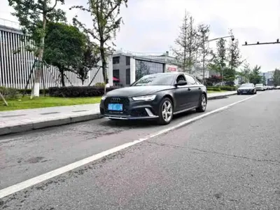 Audi A6L · 2018 год