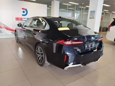 BMW i5 2025, 500 км, за 286000 CNY - фото 28