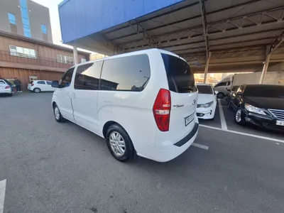 Hyundai Starex 2017, 76000 км, за 12900000 KRW