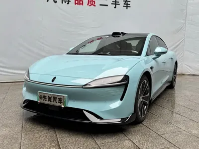 智界 Zhijie S7 · 2025 год