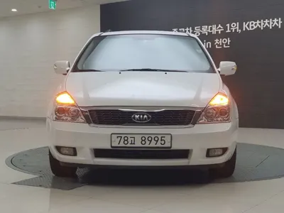 Kia Canival · 2014 год
