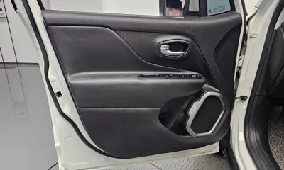 Jeep Renegade 2022, 23890 км, за 22800000 KRW - фото 24